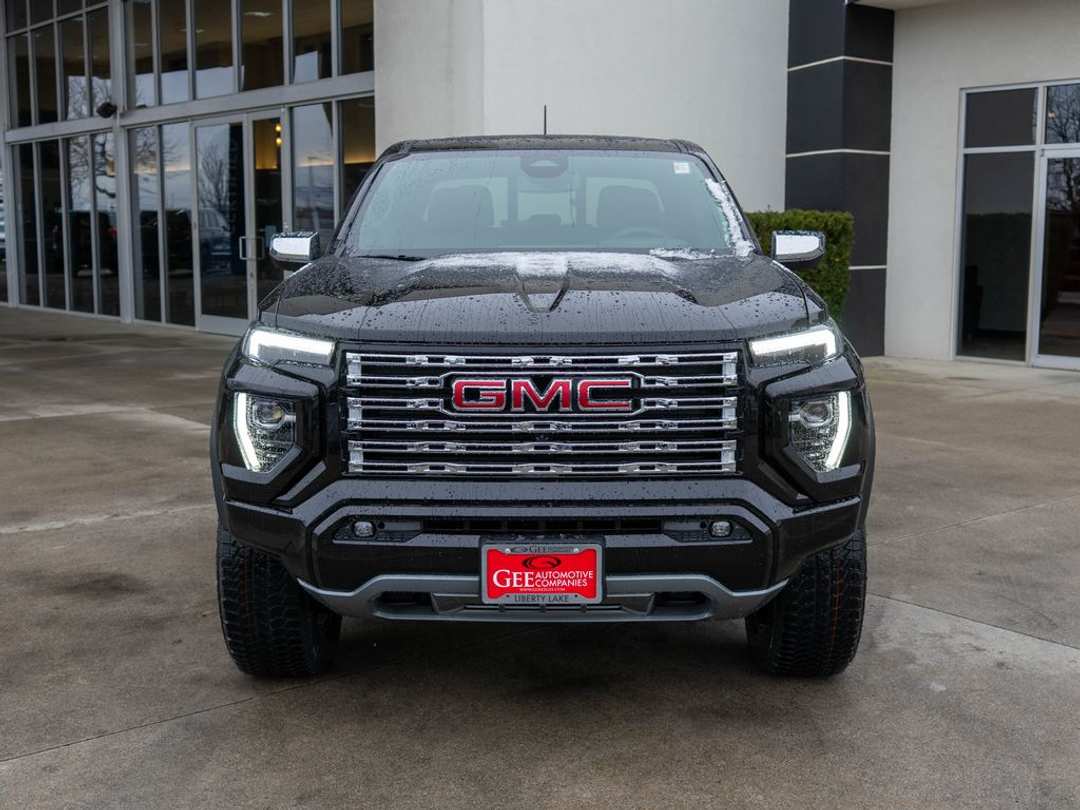2026 GMC Canyon Denali - Image 2