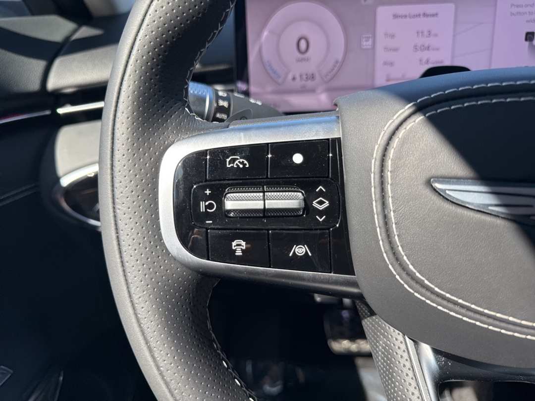 2026 Genesis Electrified Gv70 - Image 37