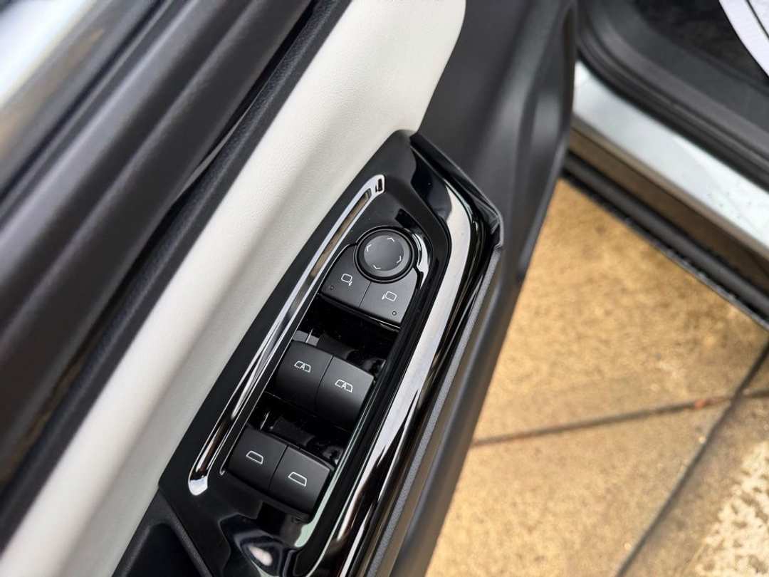 2026 Honda Prologue Touring - Image 13