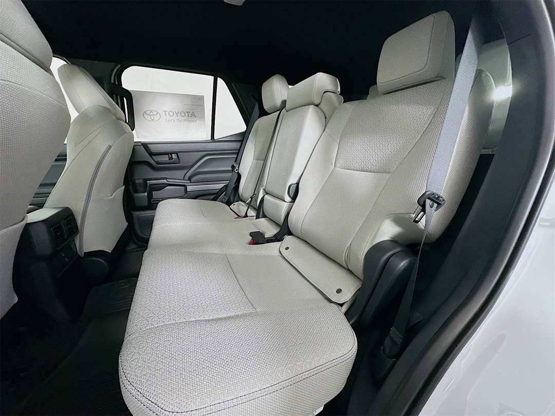 2026 Toyota 4Runner SR5 - Image 23