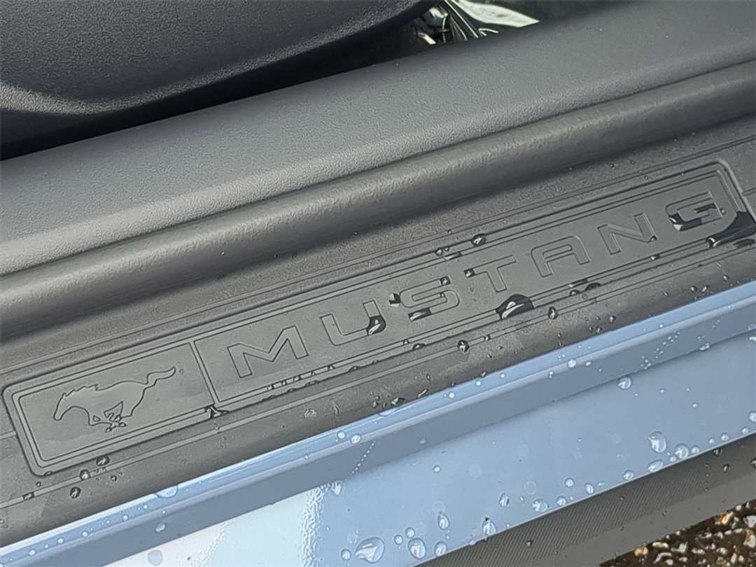 2026 Ford Mustang EcoBoost - Image 26