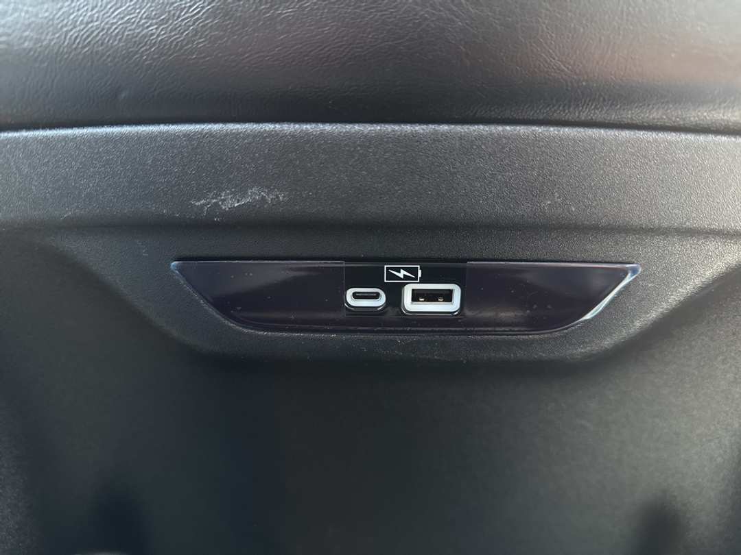 2022 Chrysler Pacifica Limited - Image 25