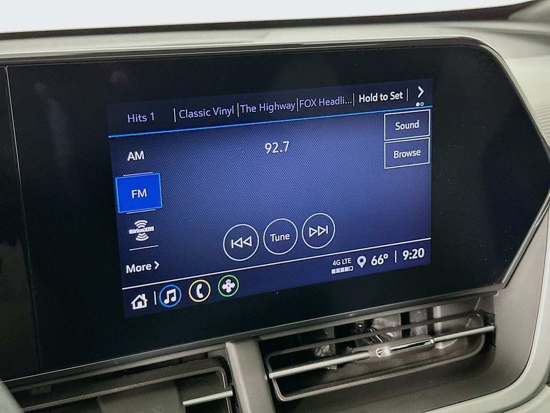 2025 Chevrolet Trax 1RS - Image 16