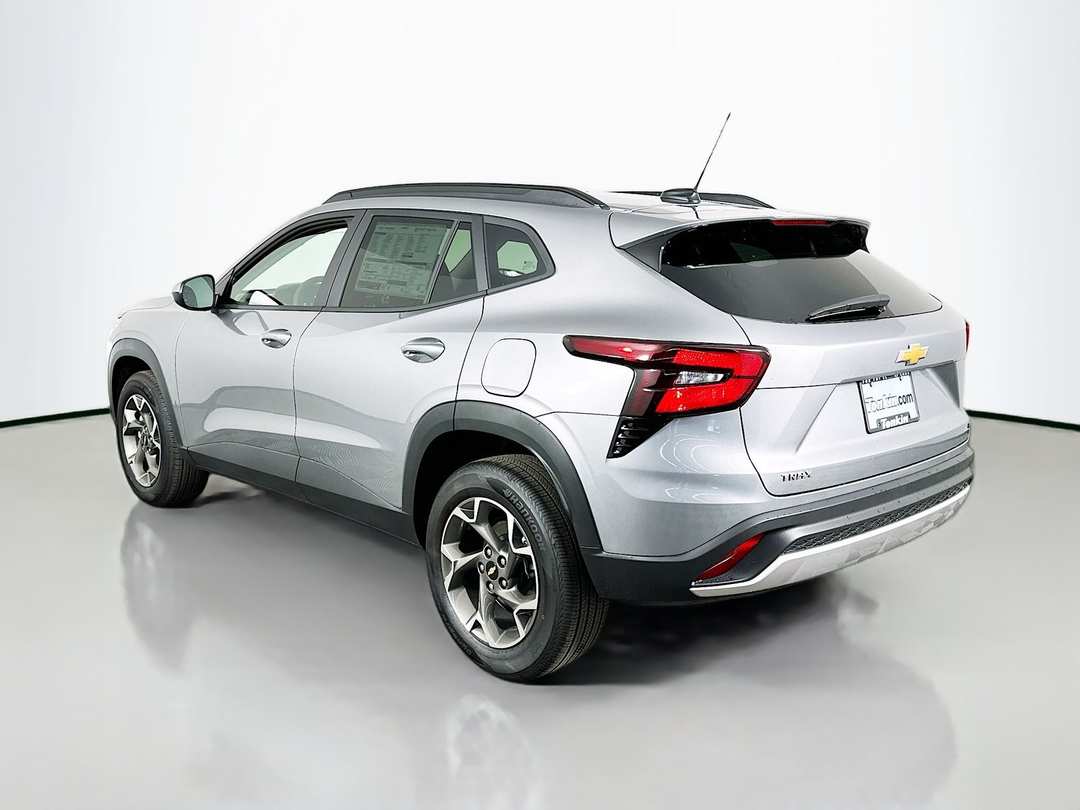 2026 Chevrolet Trax LT - Image 6