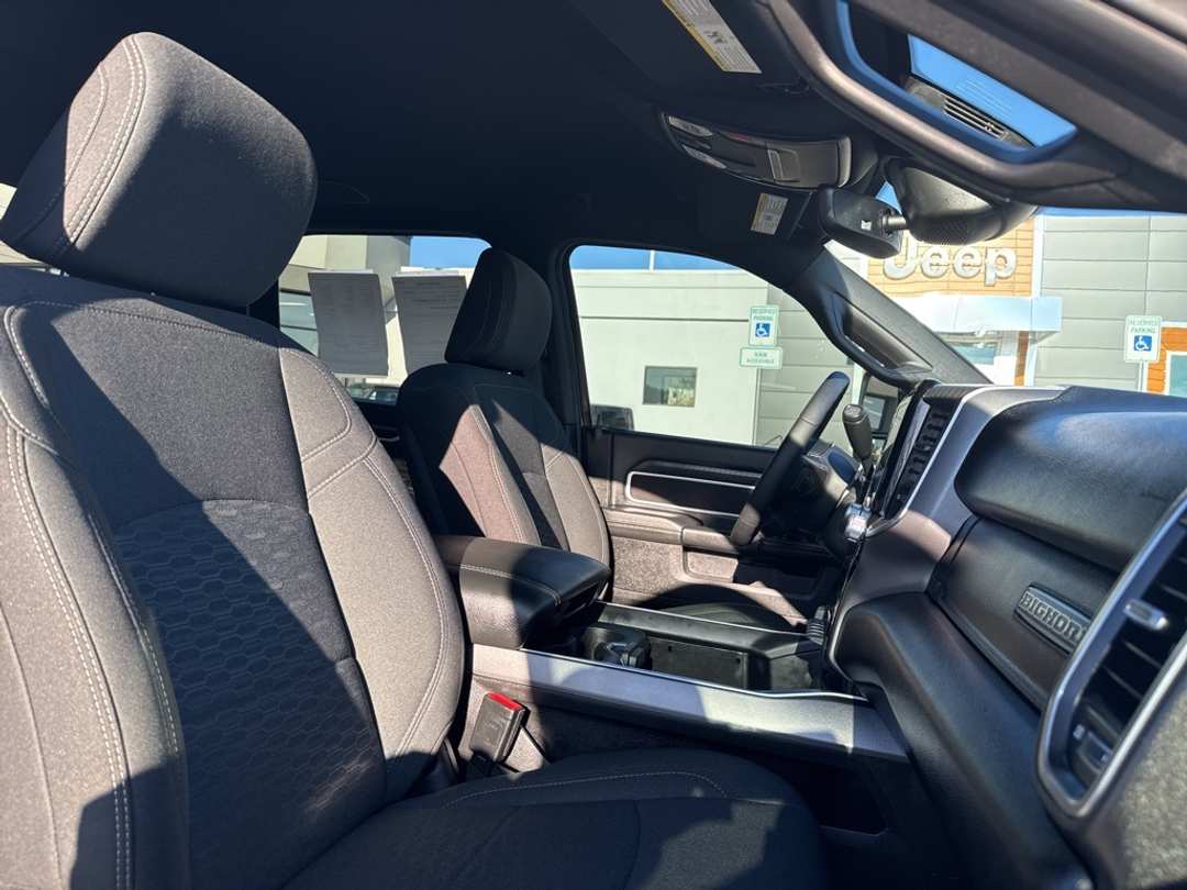 2025 Ram 2500 Big Horn - Image 28