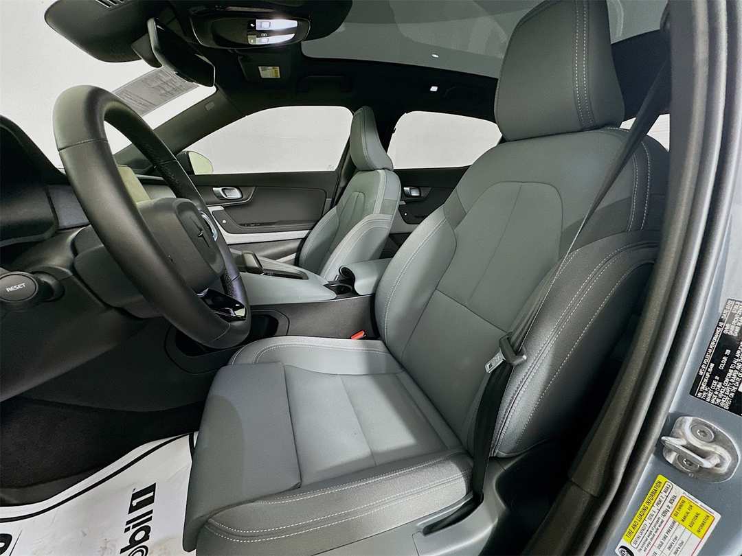 2023 Polestar 2 Long Range Dual Motor - Image 22