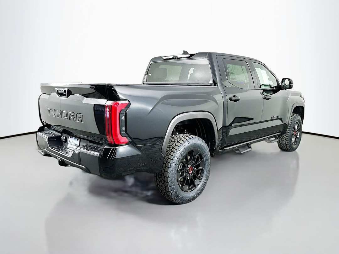 2026 Toyota Tundra Limited - Image 7