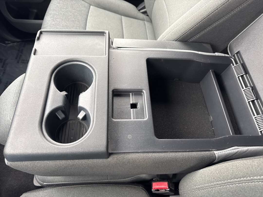 2024 Ford F-150 XLT - Image 29