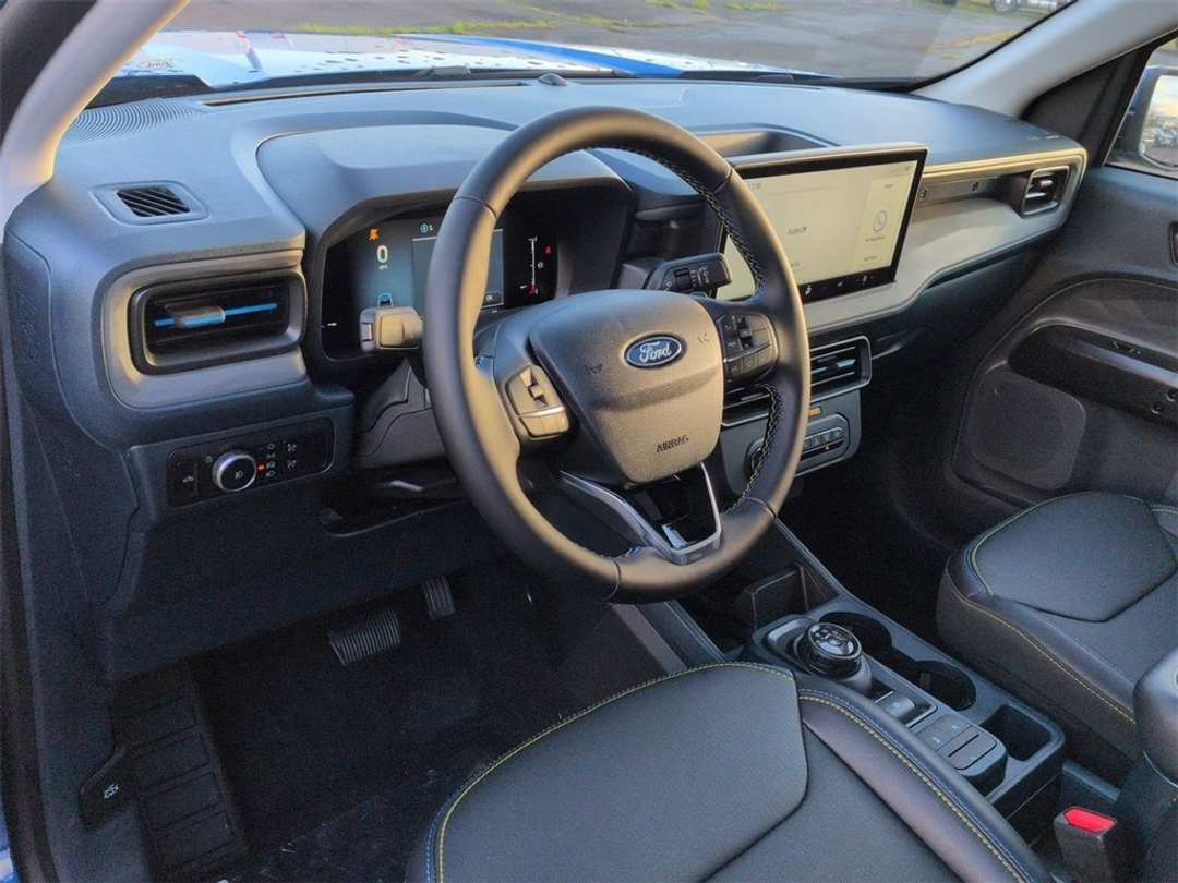 2026 Ford Maverick Lobo Standard - Image 12