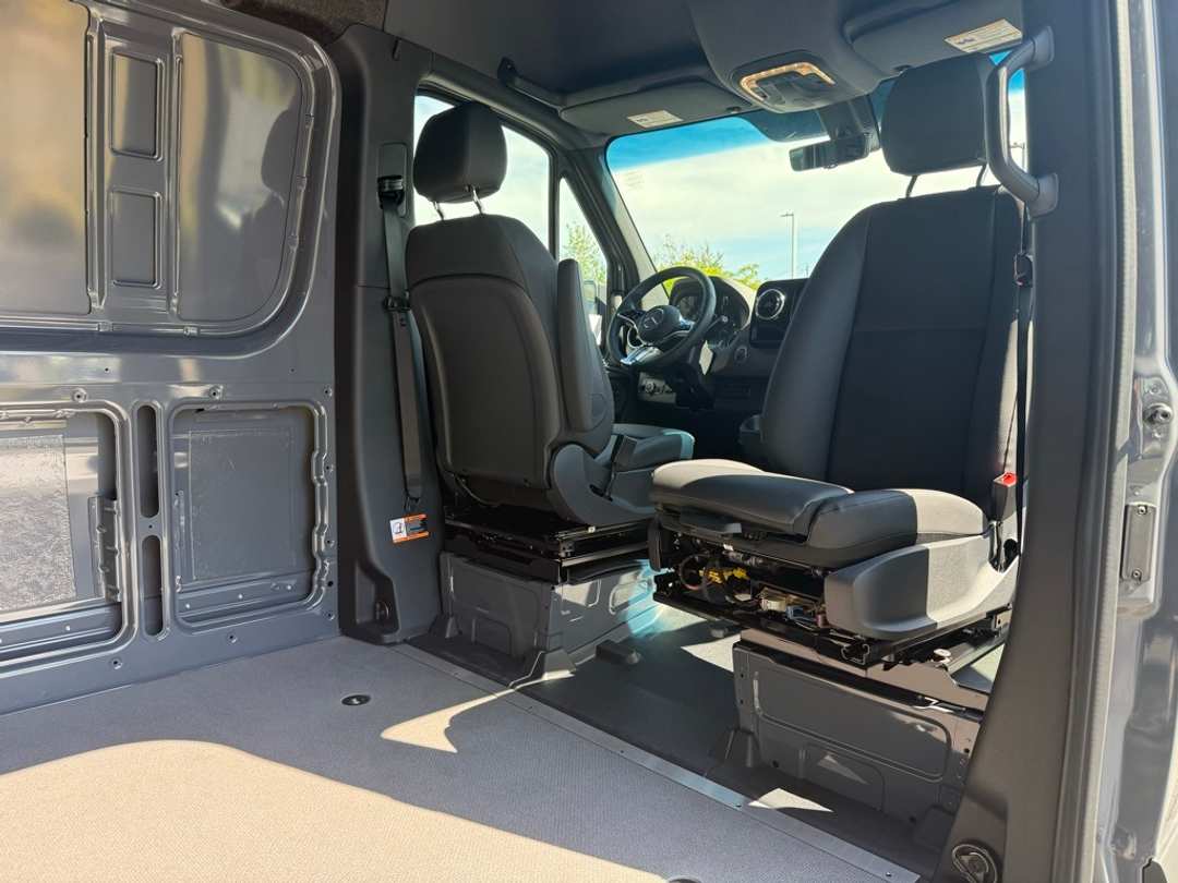 2025 Mercedes-Benz Sprinter 2500 Cargo 144 WB - Image 13