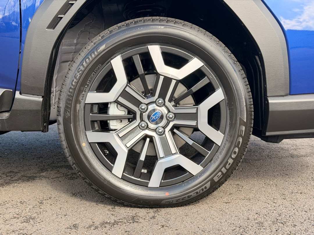 2026 Subaru Outback Touring XT - Image 9