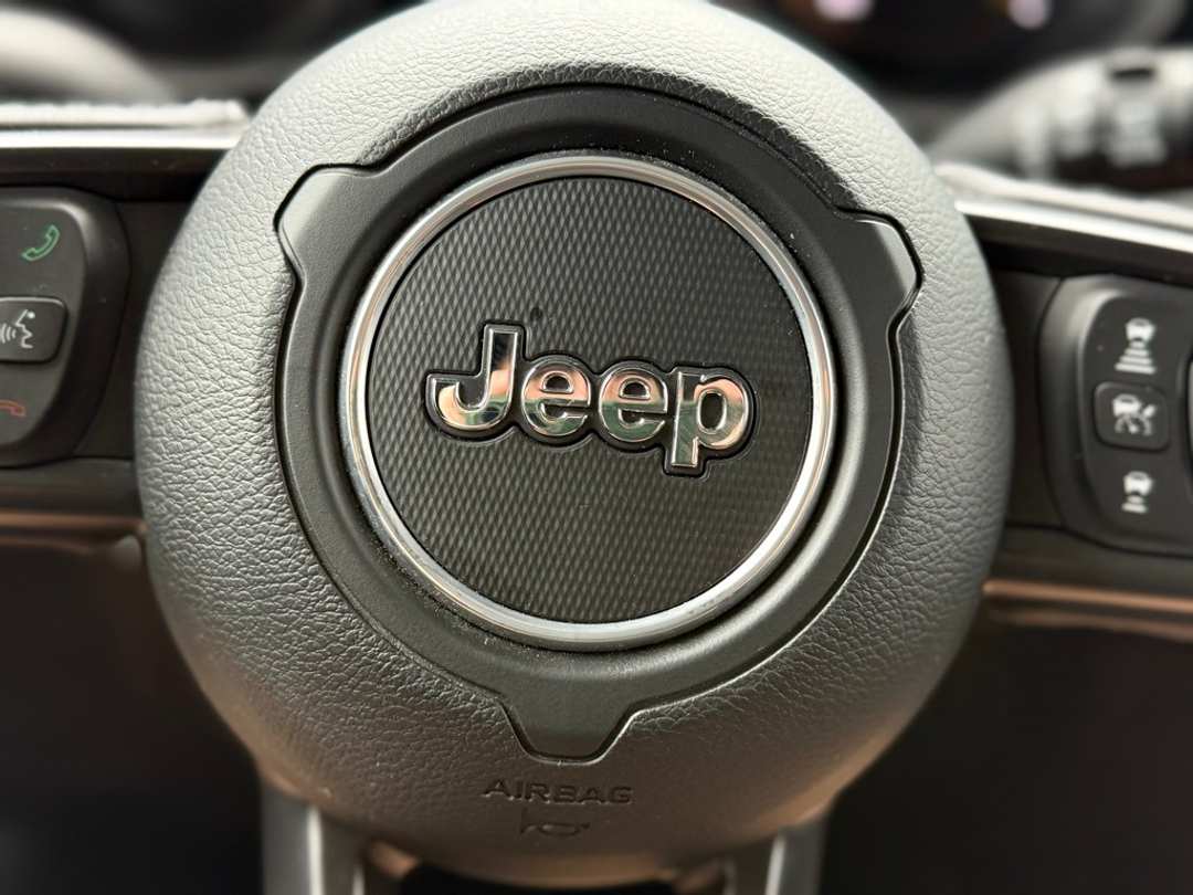 2025 Jeep Wrangler Rubicon - Image 35