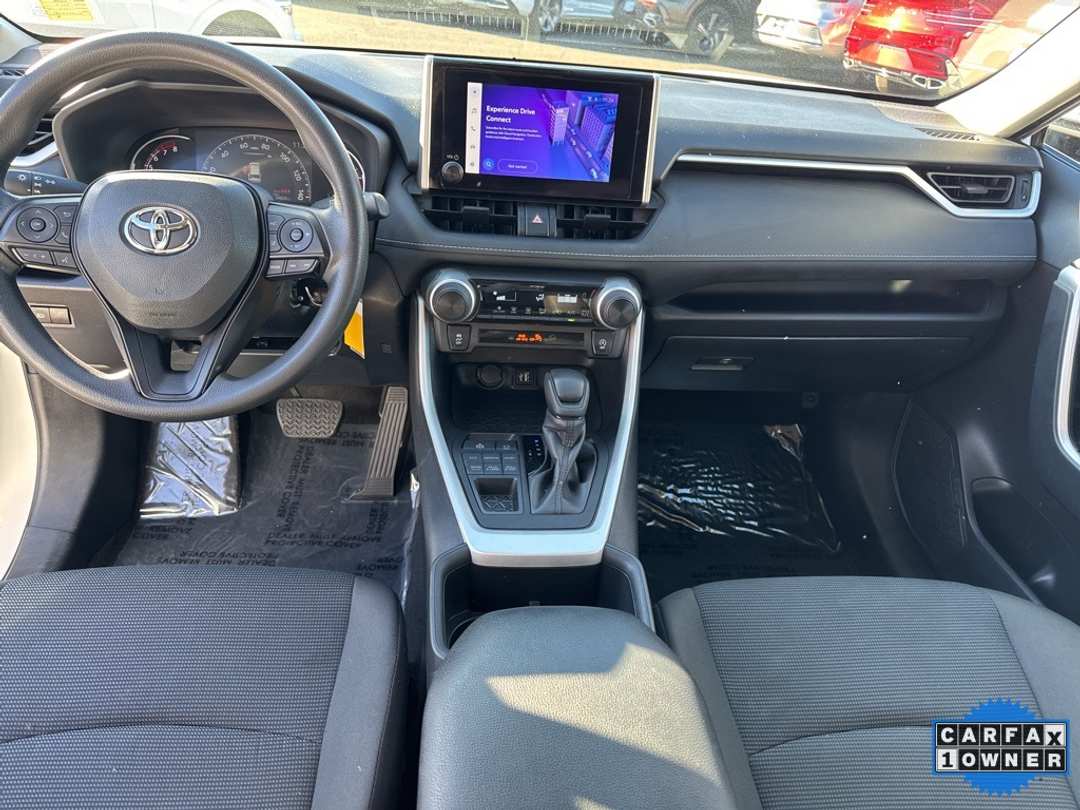 2024 Toyota Rav4 LE - Image 5
