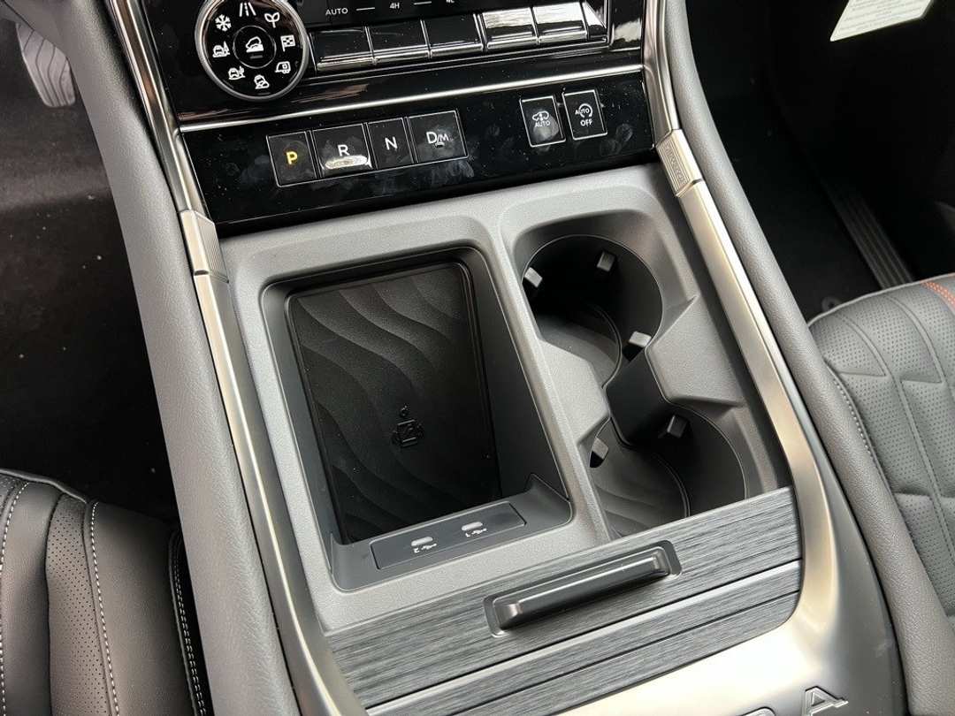 2026 Nissan Armada PRO4X - Image 23