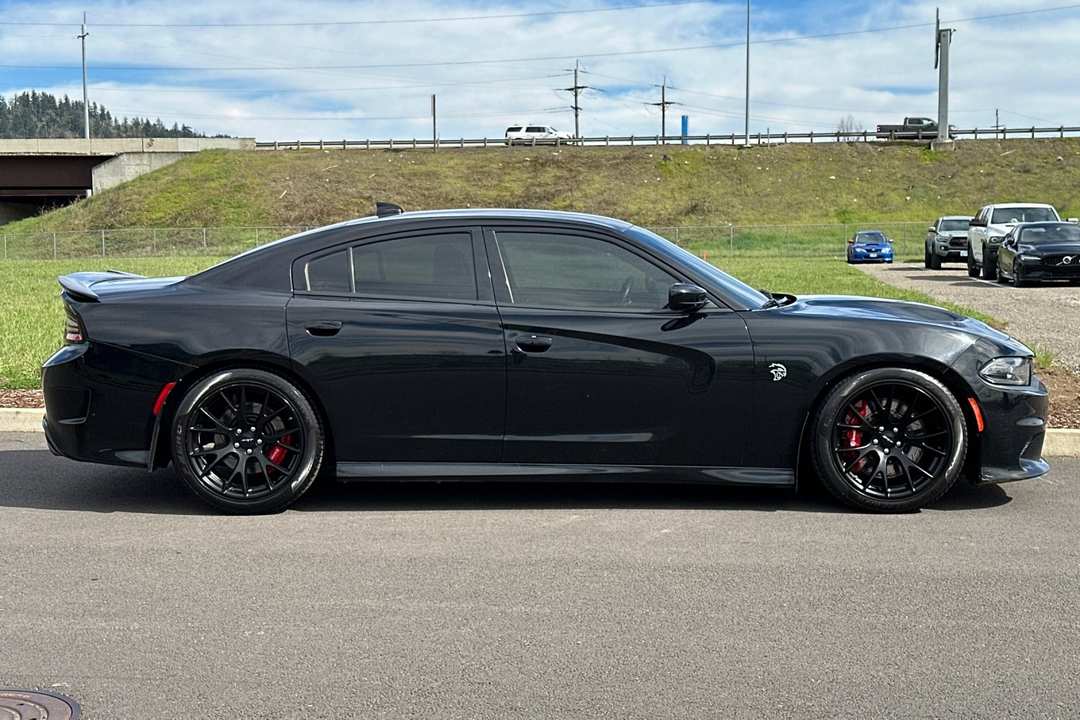 2016 Dodge Charger SRT Hellcat - Image 2