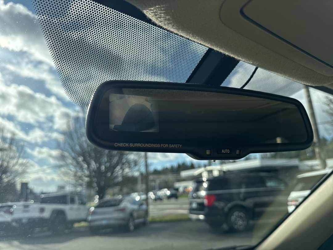 2009 Toyota Rav4 Limited - Image 40