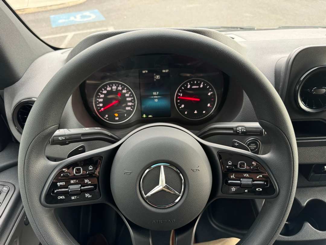 2024 Mercedes-Benz Sprinter 3500 Cargo 170 WB - Image 27