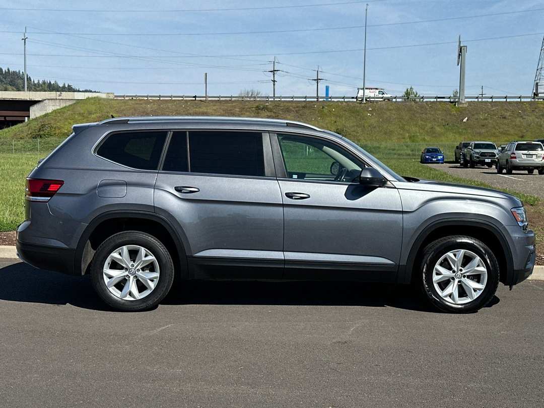 2019 Volkswagen Atlas 3.6L V6 SE - Image 2