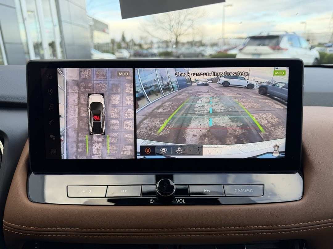 2026 Nissan Rogue Platinum - Image 22