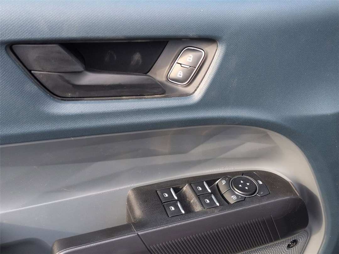 2026 Ford Maverick Lariat - Image 10