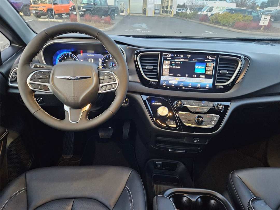 2026 Chrysler Voyager LX - Image 27