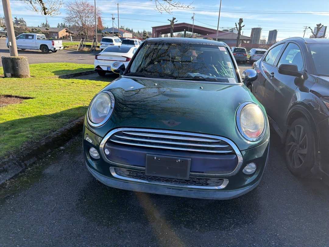 2015 MINI Cooper Base - Image 2