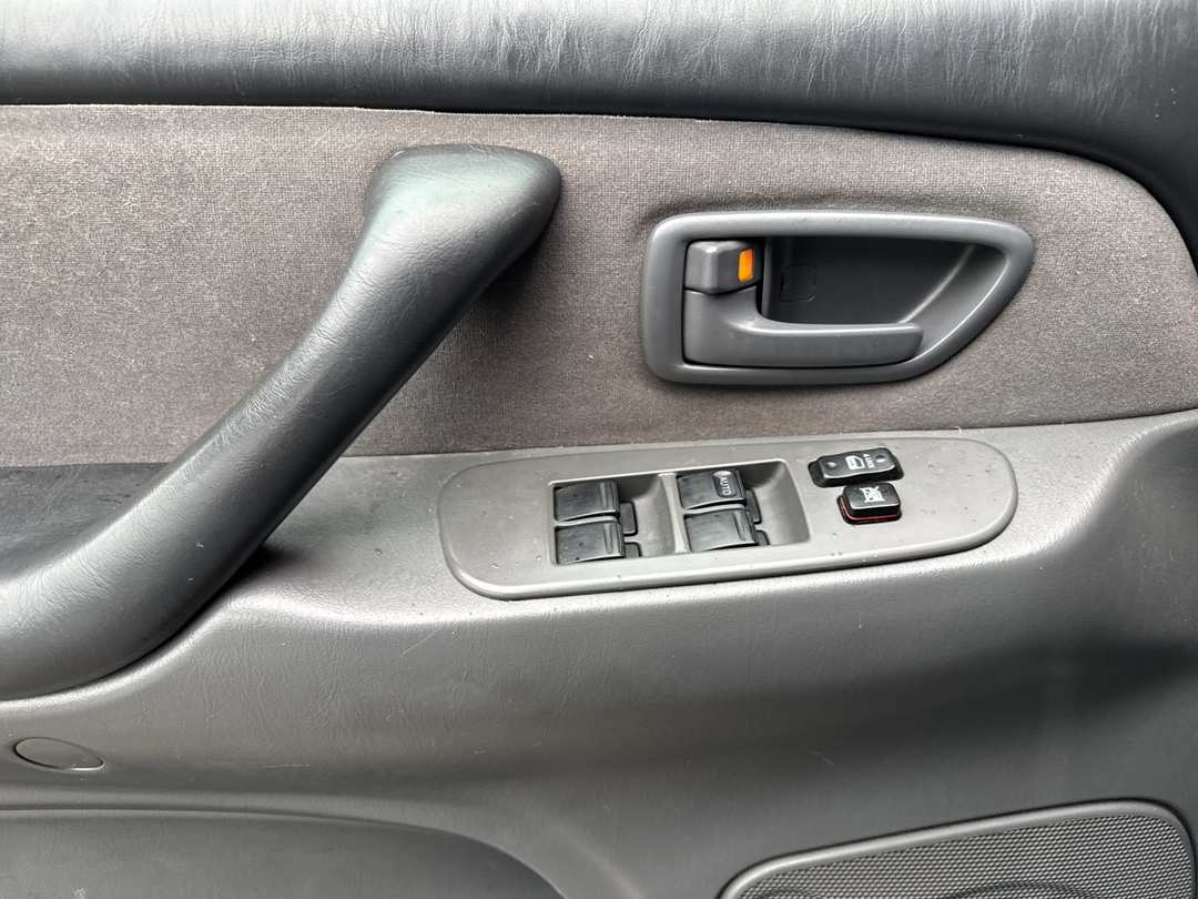 2005 Toyota Tundra SR5 - Image 10