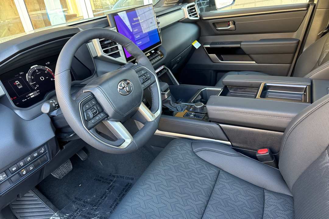 Toyota Tundra - Image 4