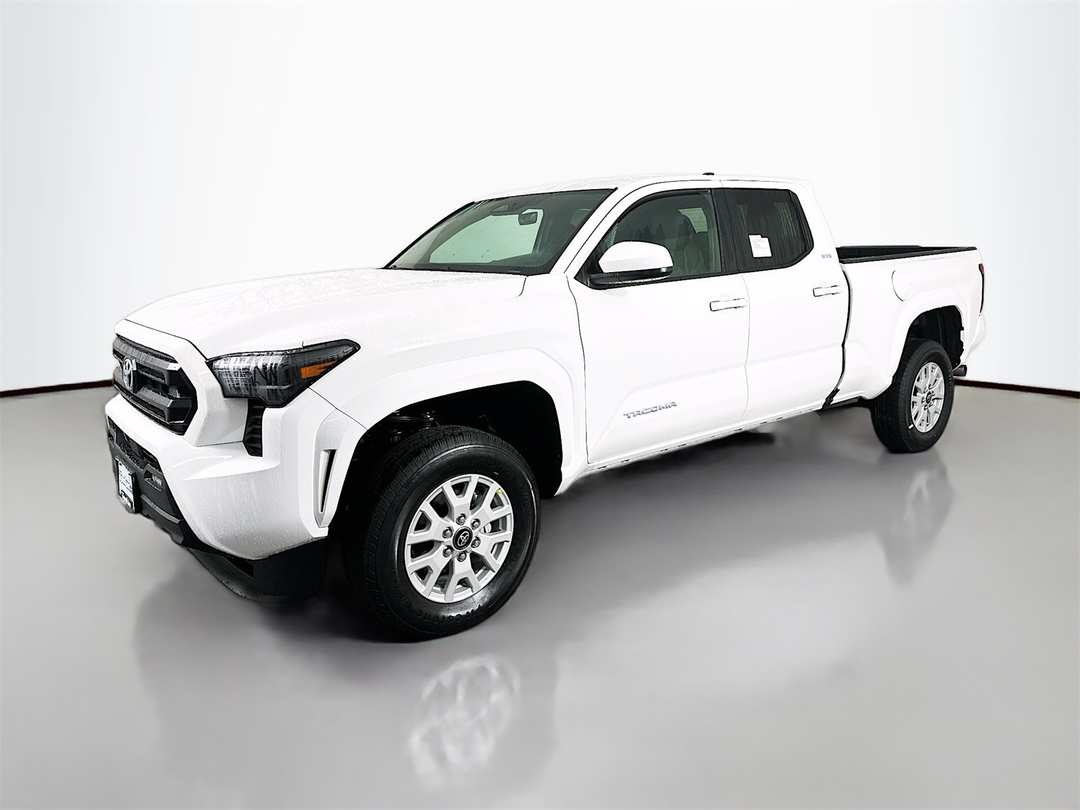 2026 Toyota Tacoma SR5 - Image 3