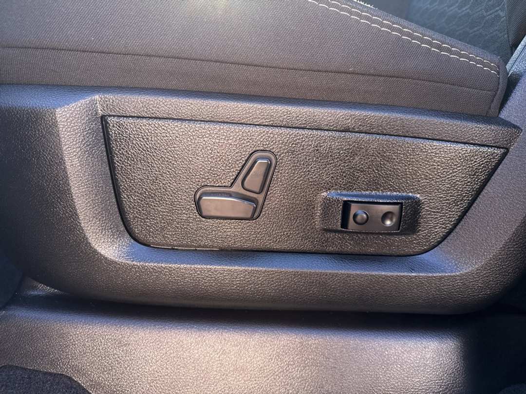 2025 Ram 2500 Big Horn - Image 14