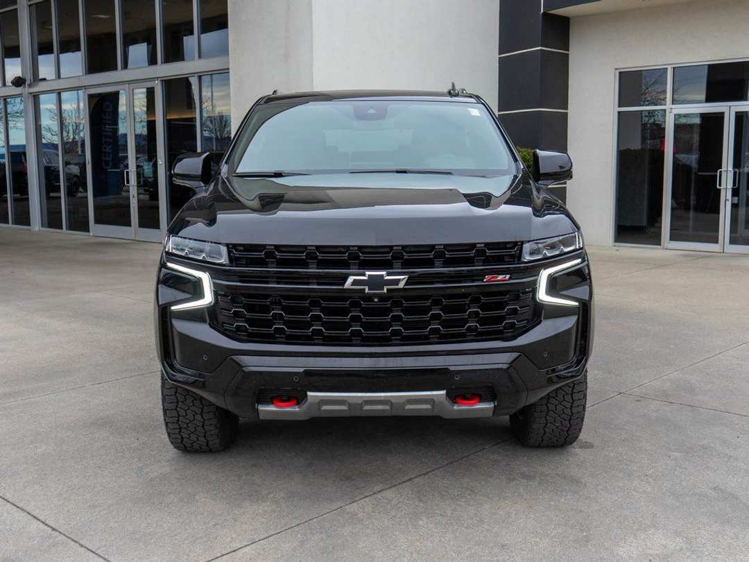 2023 Chevrolet Suburban Z71 - Image 2