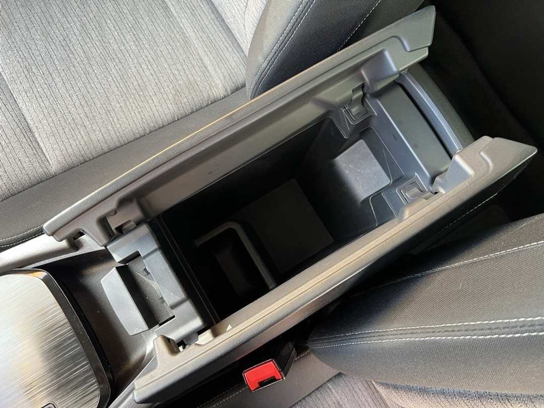 2023 Nissan Rogue SV - Image 24