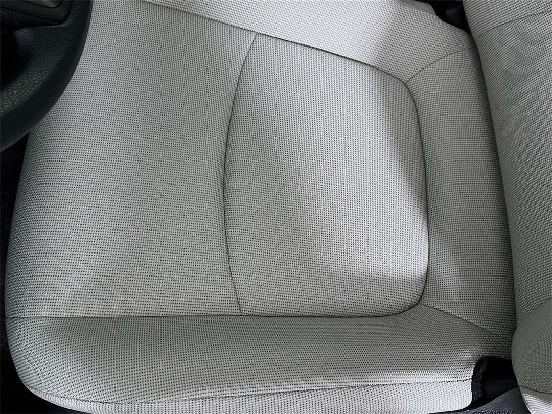 2026 Toyota Corolla Cross L - Image 19