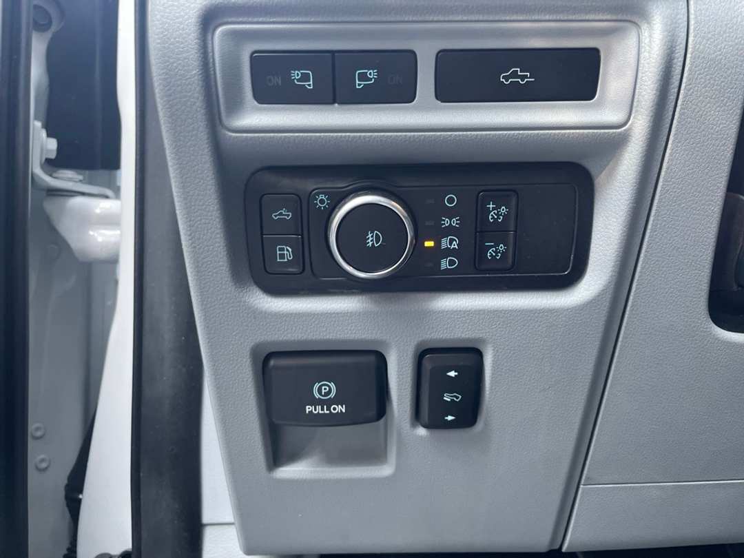 2023 Ford F-150 Limited - Image 12