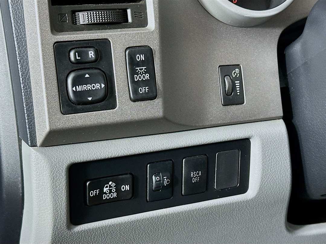 2013 Toyota Tundra Grade - Image 11
