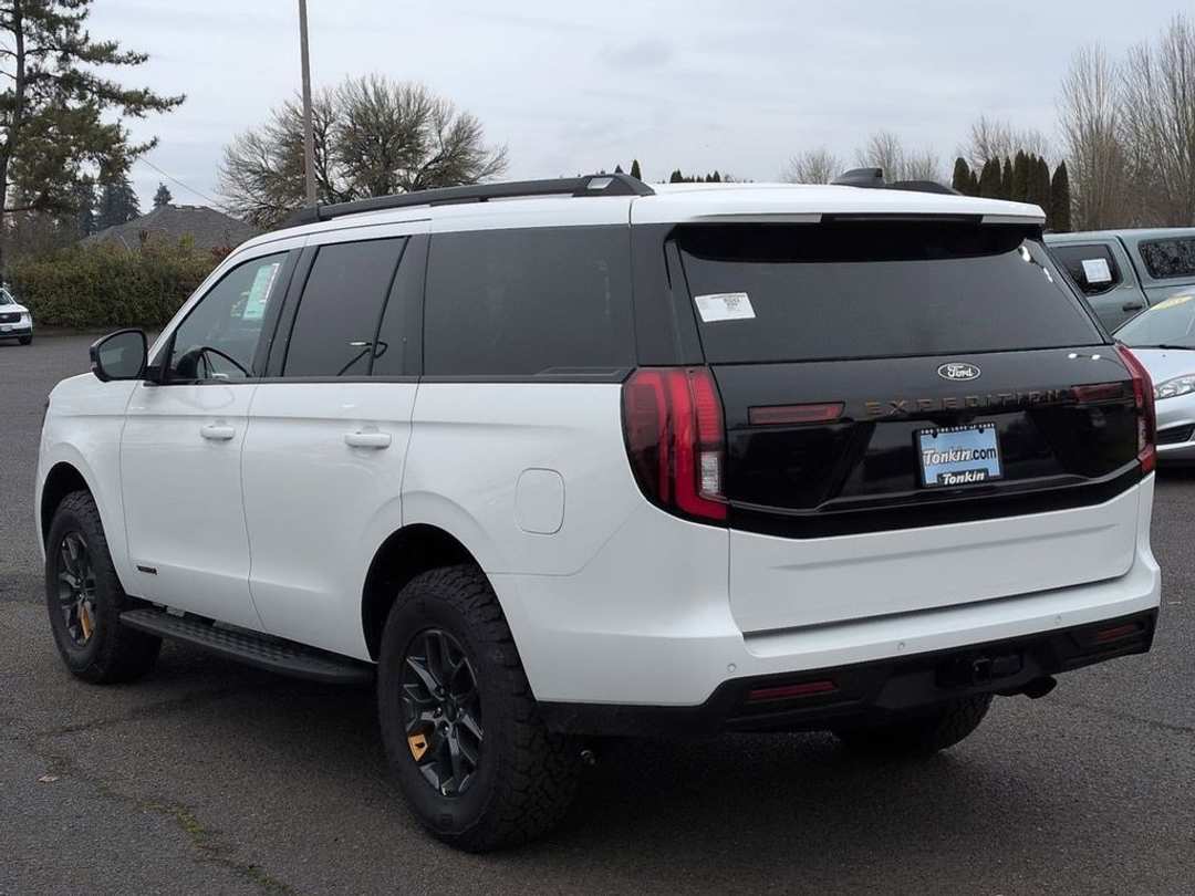 2026 Ford Expedition Tremor - Image 3