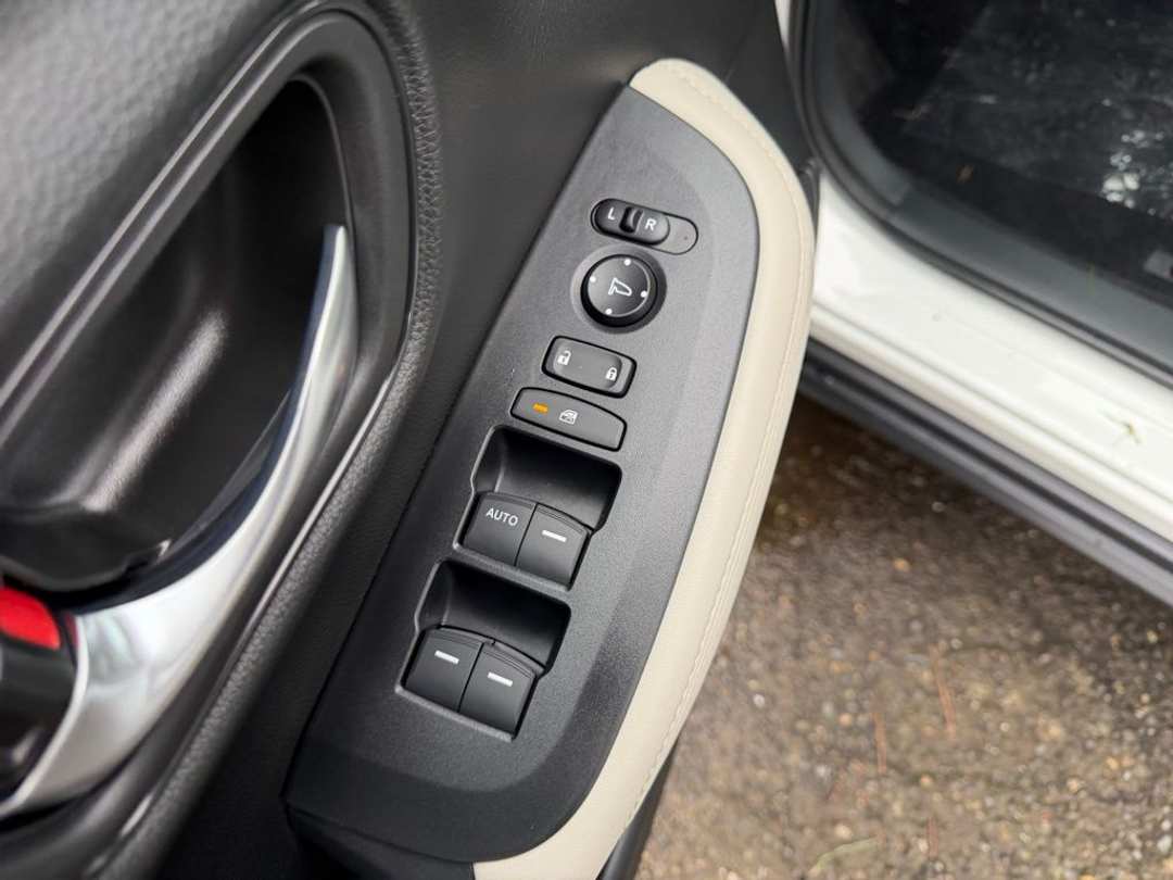 2026 Honda HR-V LX - Image 12