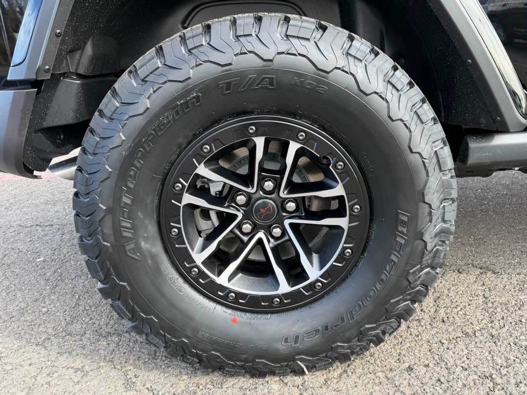 2026 Jeep Wrangler Rubicon - Image 10