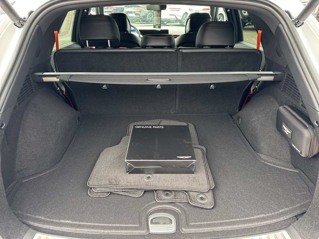 2026 Genesis Gv70 2.5T Sport Prestige - Image 14