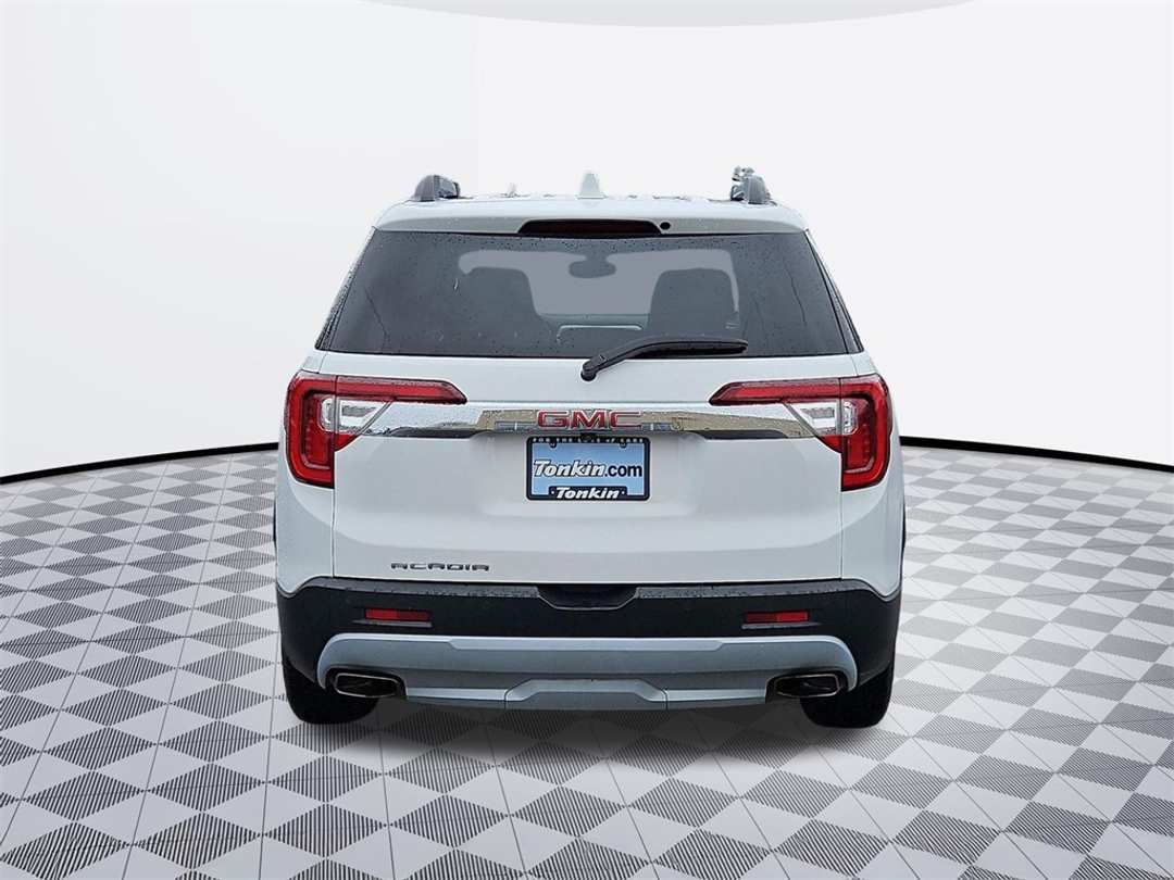 2023 GMC Acadia SLT - Image 5