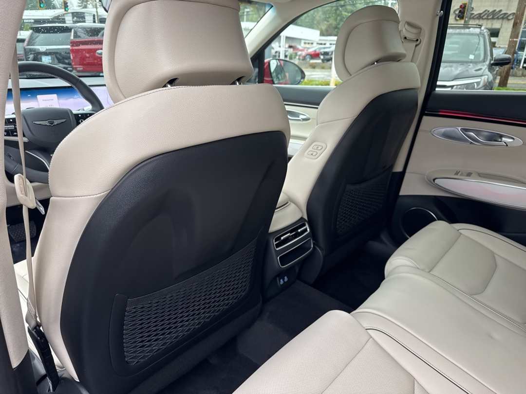 2026 Genesis Gv70 2.5T Advanced - Image 42