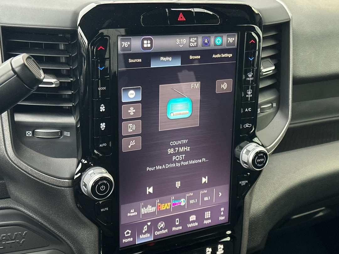 2025 Ram 2500 Tradesman - Image 14