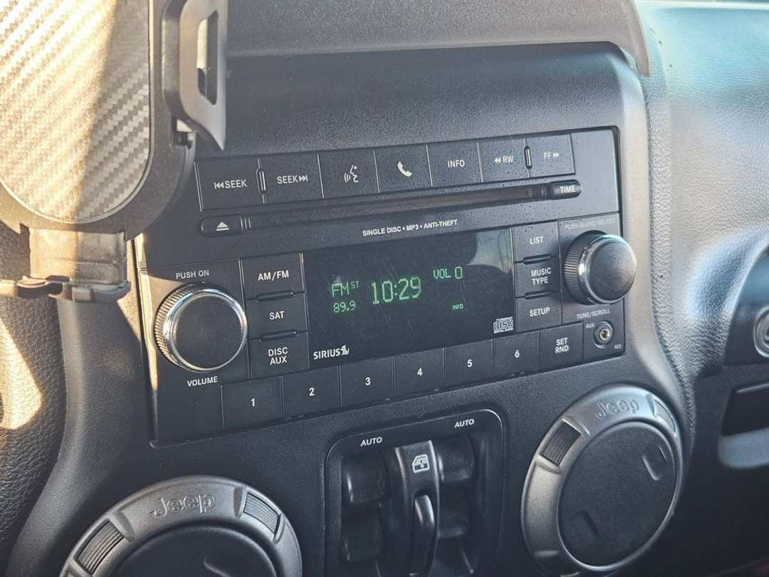 2017 Jeep Wrangler Unlimited Sport - Image 20