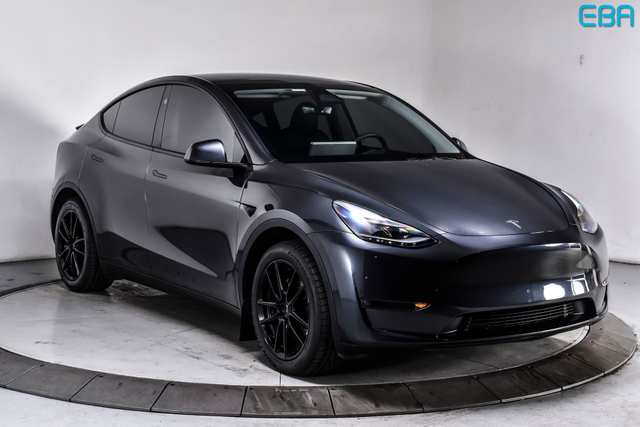 2024 Tesla Model Y Long Range