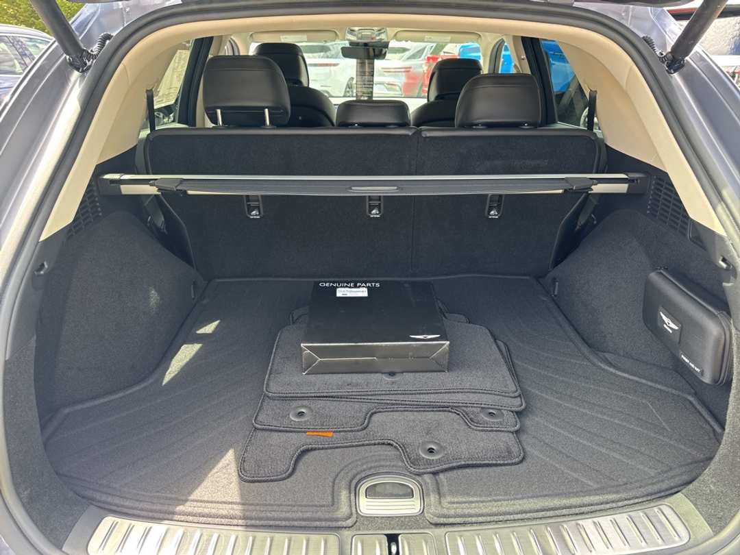 2026 Genesis Gv70 2.5T - Image 14