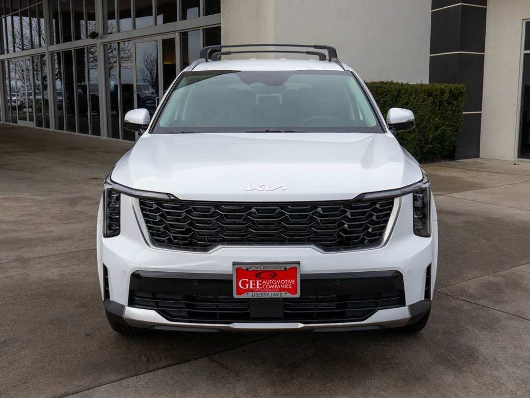 2026 Kia Sorento S - Image 2