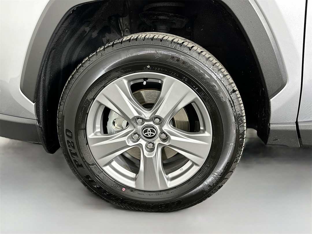 2024 Toyota Rav4 XLE - Image 30