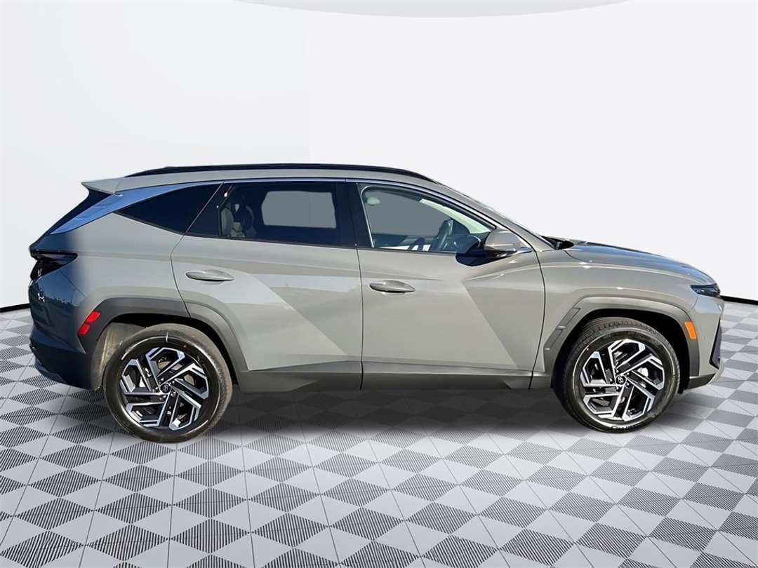 2026 Hyundai Tucson Limited - Image 2