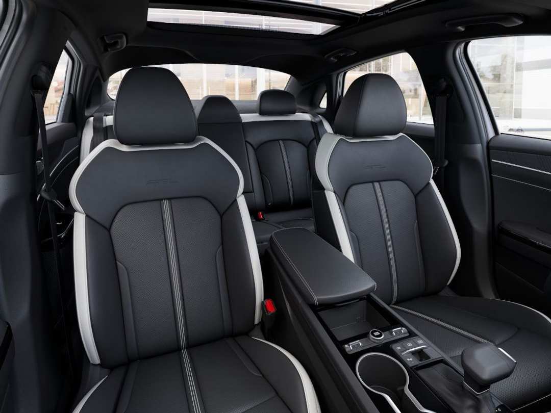 2026 Kia K5 GTLine - Image 15