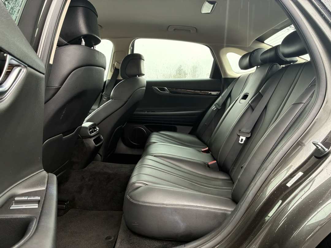 2023 Genesis G80 2.5T - Image 22